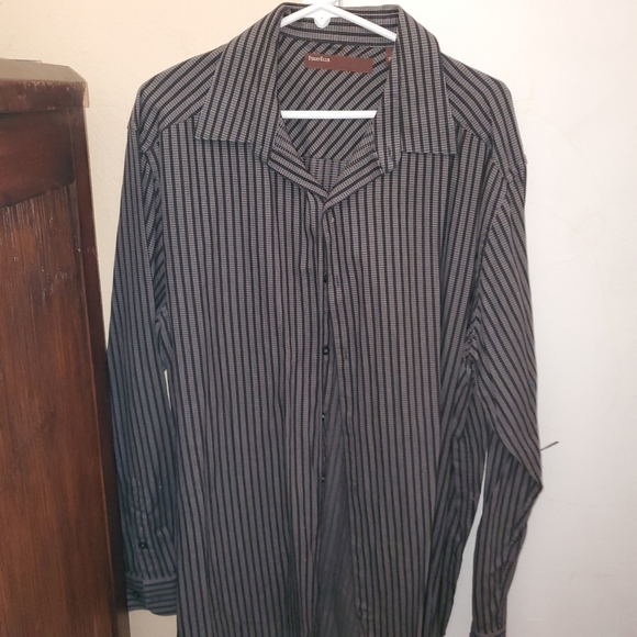 Button down shirt - Picture 3 of 4